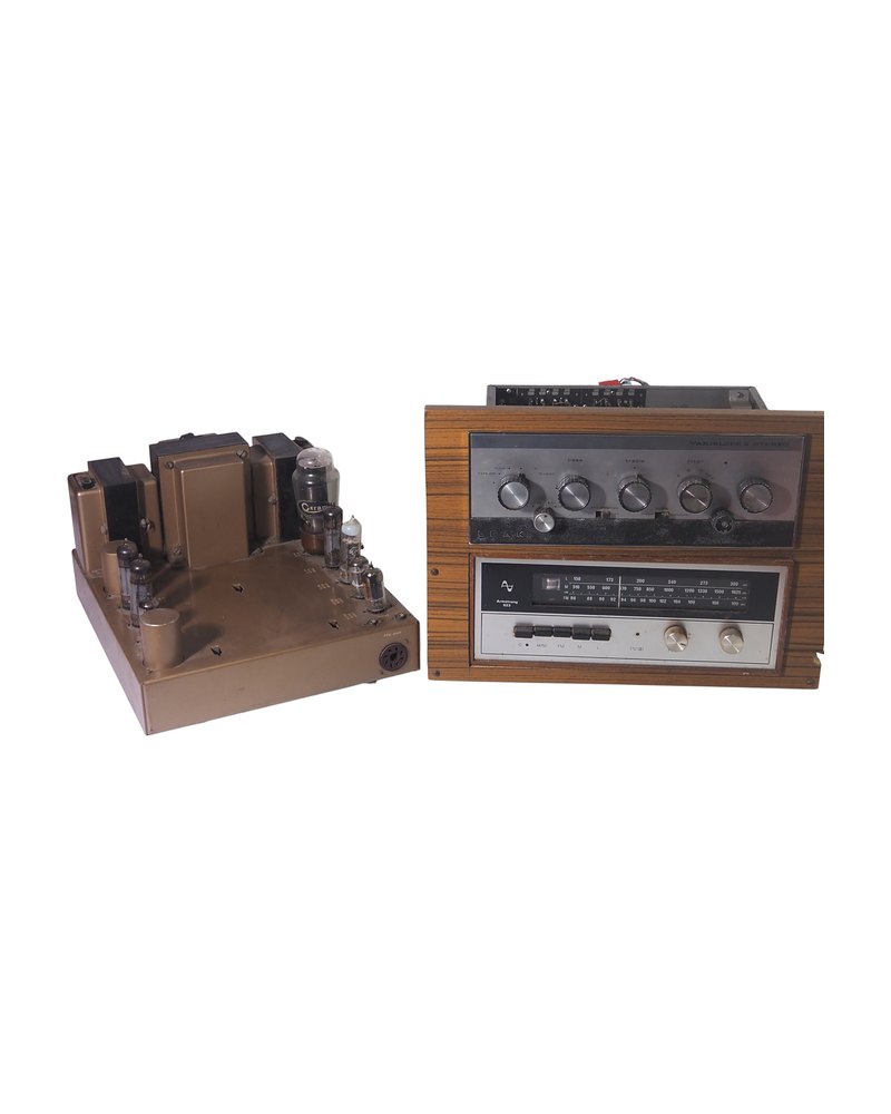 LEAK Stereo 20 valve amplifier with Varislope 2 preamplifier and Armstrong 523 tuner, sold at London Camera & Antique Auction Ltd